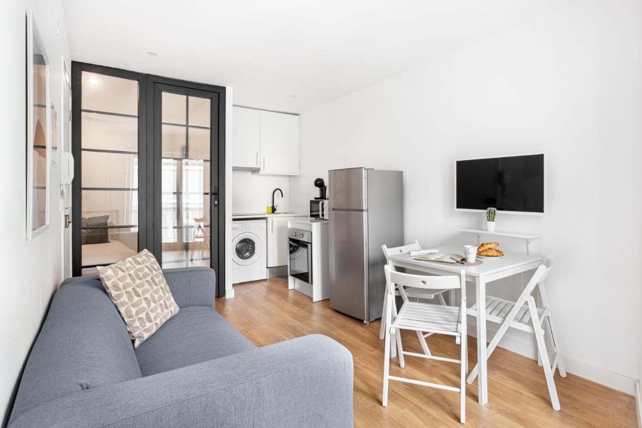 Altido Elegant Apartments Moments From Carmo Convent, In Bairro Alto Lisbon Bagian luar foto