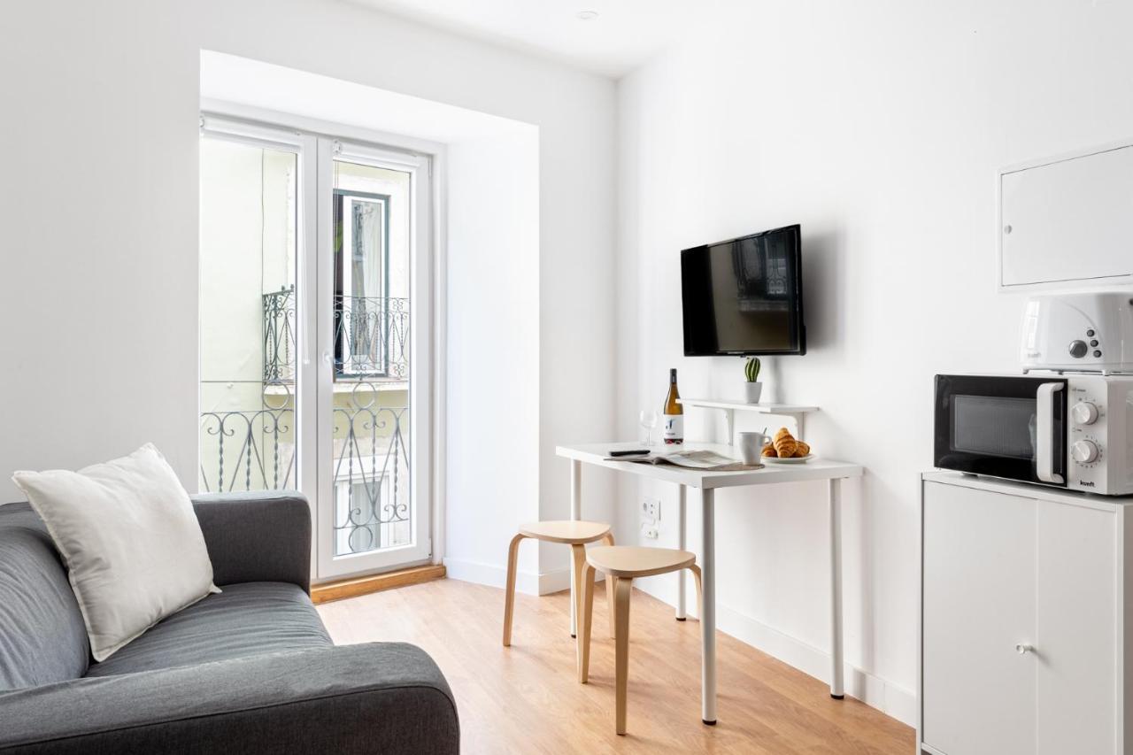 Altido Elegant Apartments Moments From Carmo Convent, In Bairro Alto Lisbon Bagian luar foto