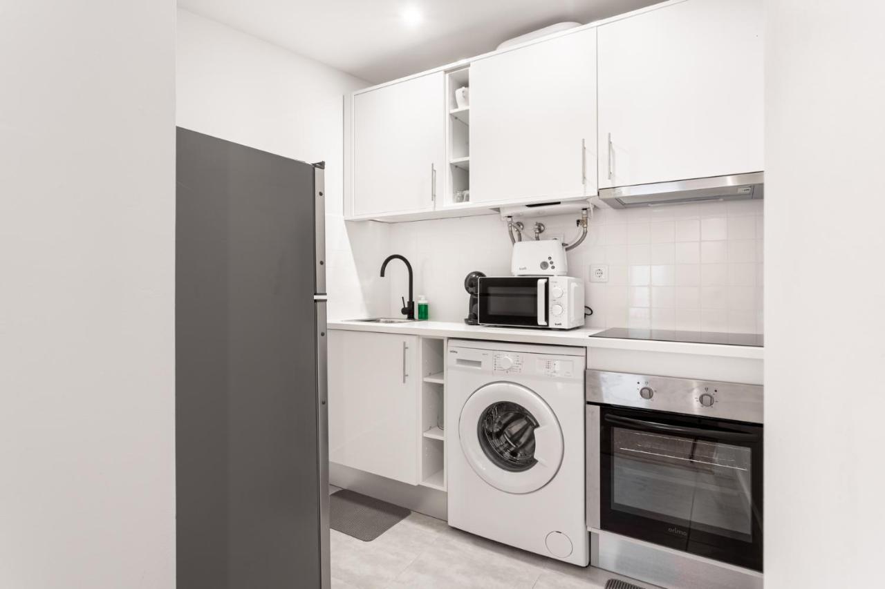 Altido Elegant Apartments Moments From Carmo Convent, In Bairro Alto Lisbon Bagian luar foto