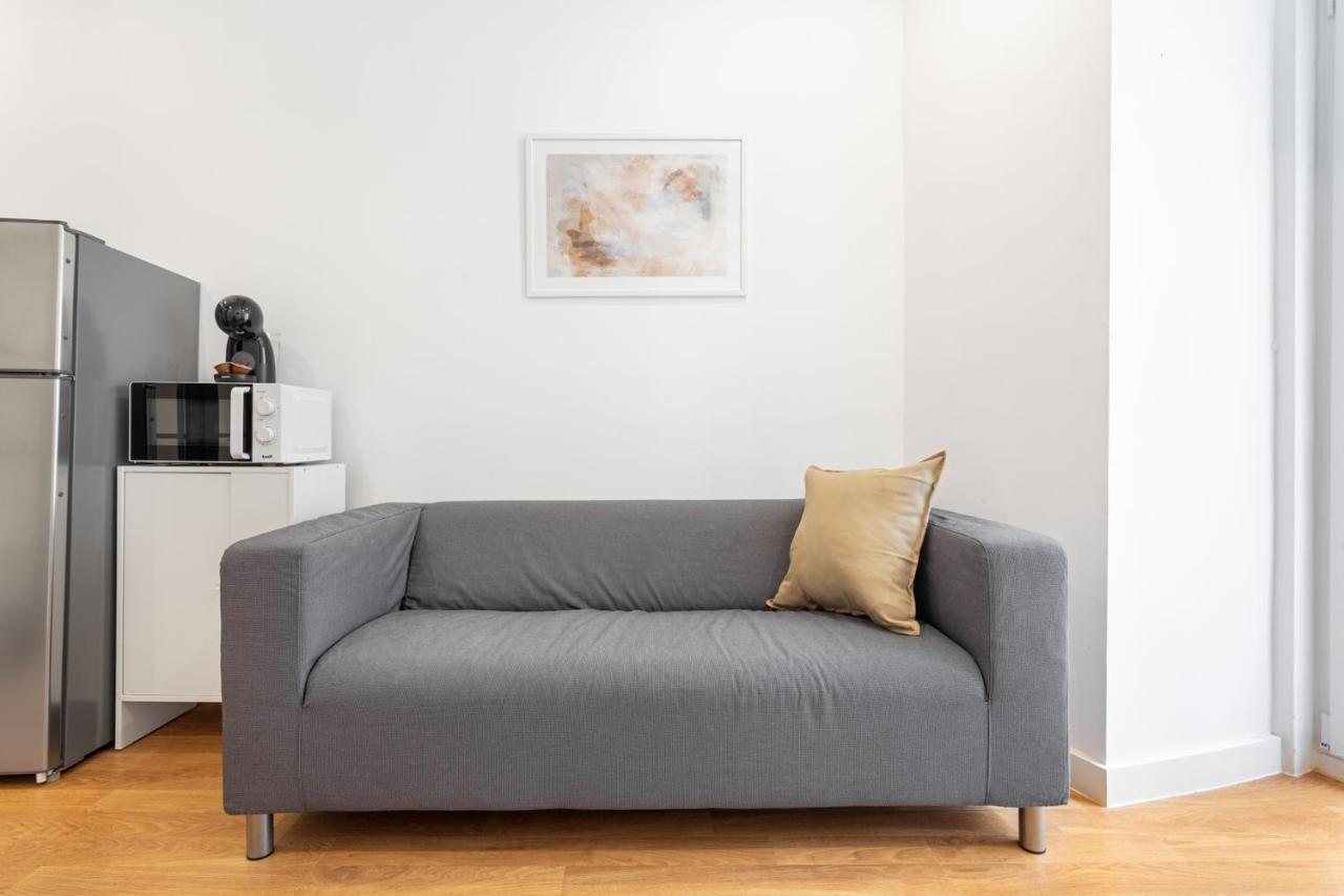 Altido Elegant Apartments Moments From Carmo Convent, In Bairro Alto Lisbon Bagian luar foto