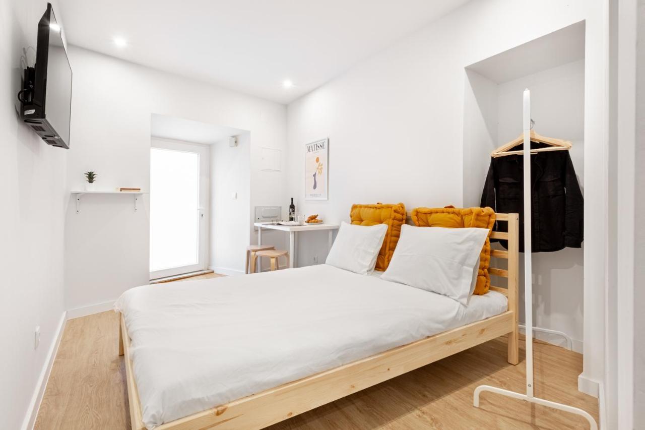 Altido Elegant Apartments Moments From Carmo Convent, In Bairro Alto Lisbon Bagian luar foto