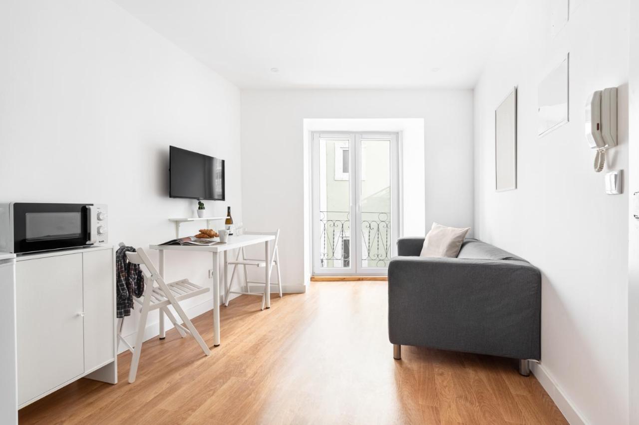 Altido Elegant Apartments Moments From Carmo Convent, In Bairro Alto Lisbon Bagian luar foto