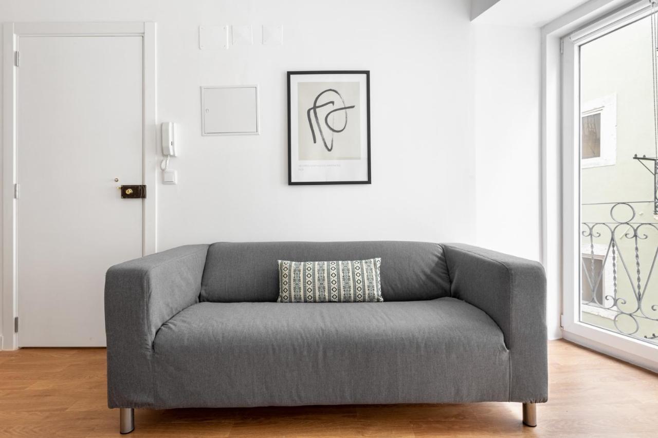 Altido Elegant Apartments Moments From Carmo Convent, In Bairro Alto Lisbon Bagian luar foto