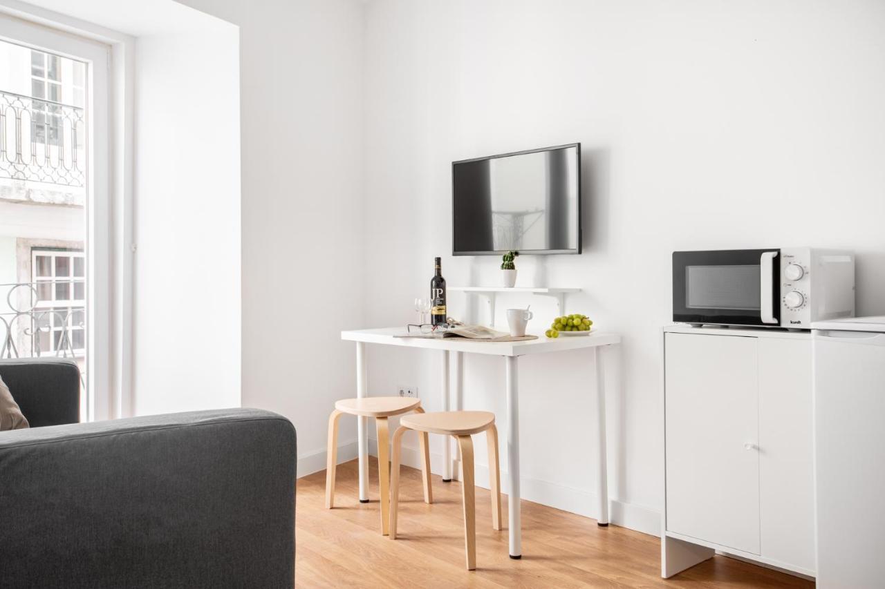 Altido Elegant Apartments Moments From Carmo Convent, In Bairro Alto Lisbon Bagian luar foto