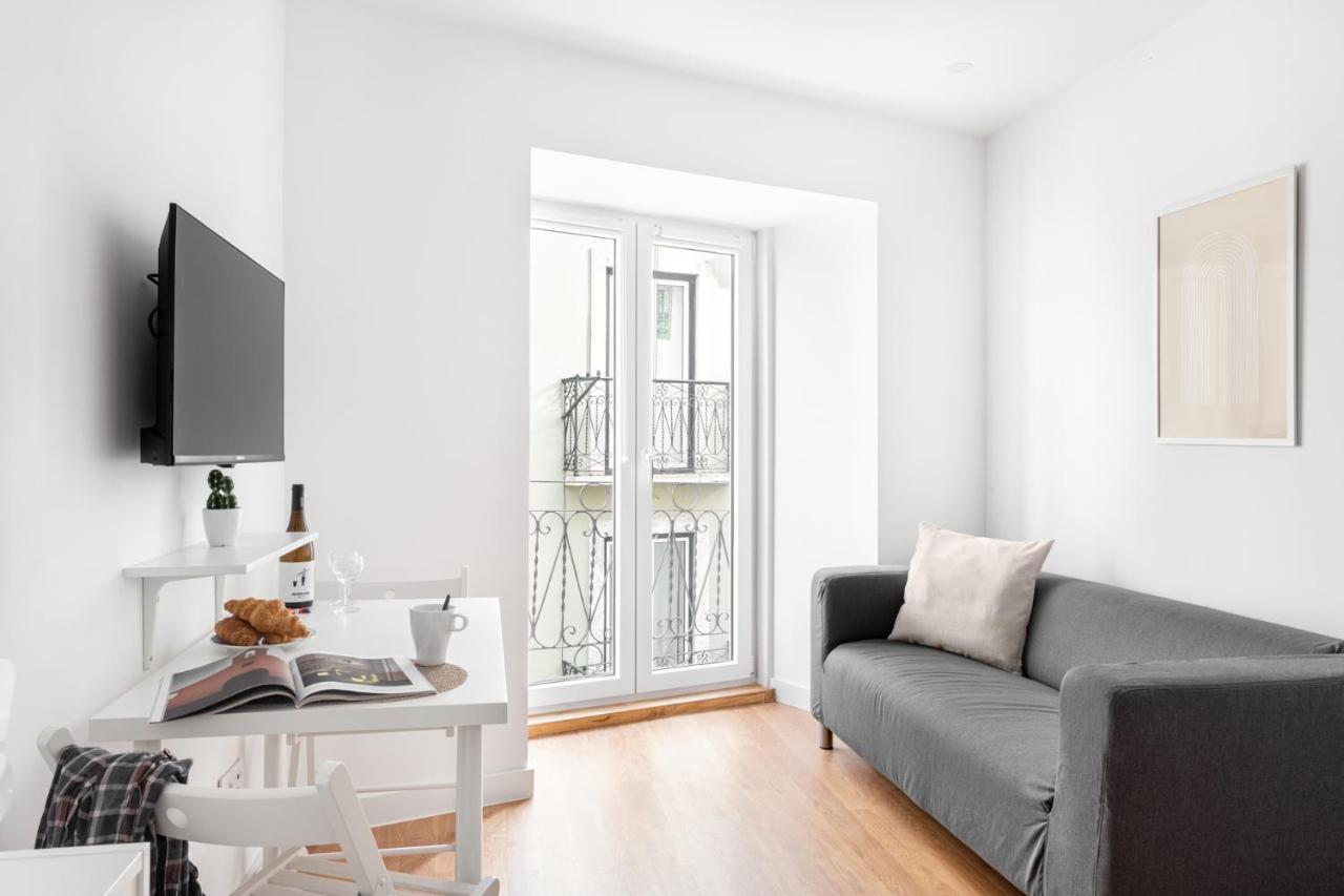 Altido Elegant Apartments Moments From Carmo Convent, In Bairro Alto Lisbon Bagian luar foto