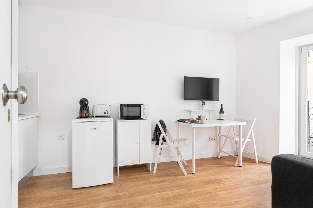 Altido Elegant Apartments Moments From Carmo Convent, In Bairro Alto Lisbon Bagian luar foto