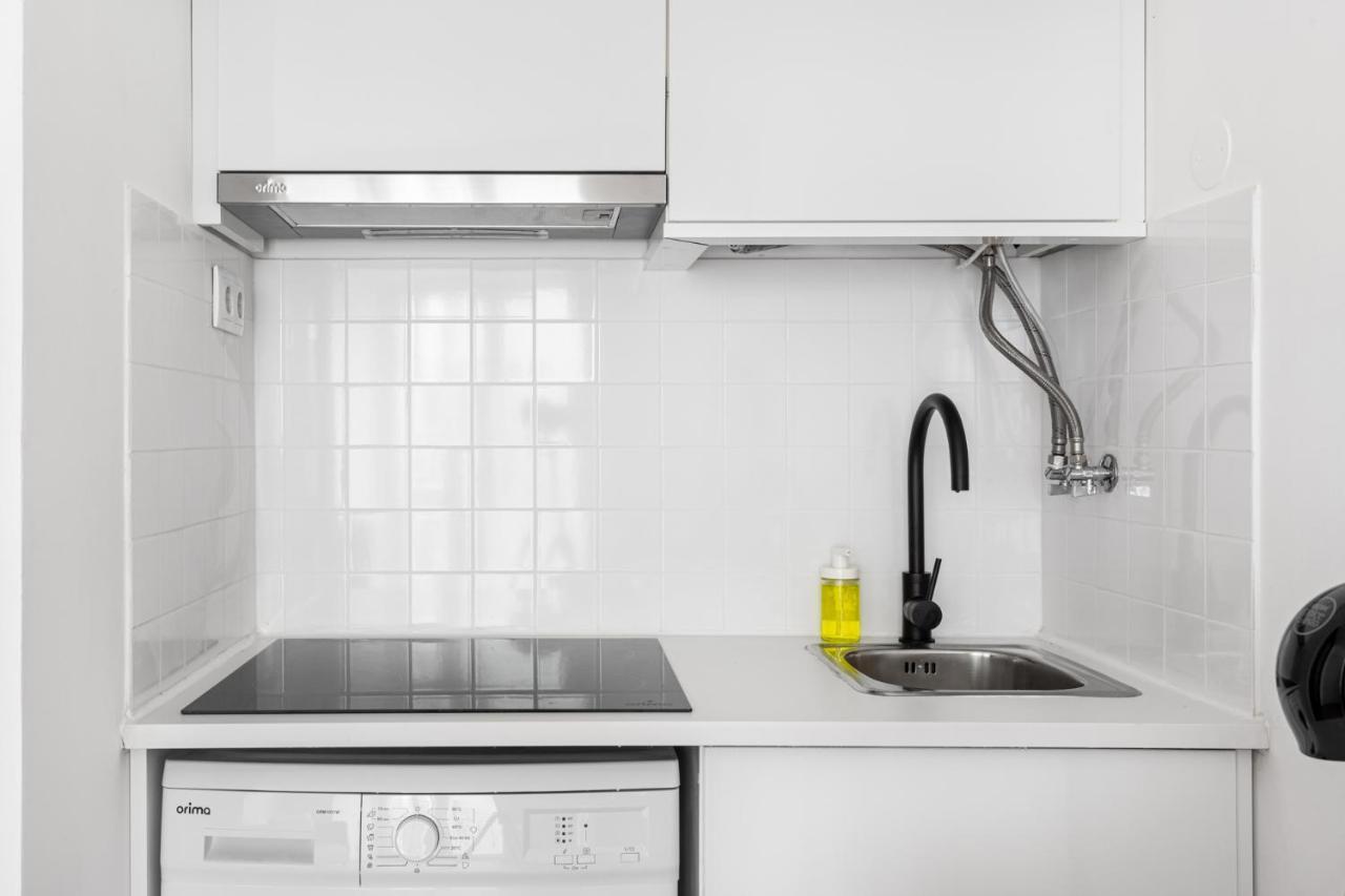 Altido Elegant Apartments Moments From Carmo Convent, In Bairro Alto Lisbon Bagian luar foto