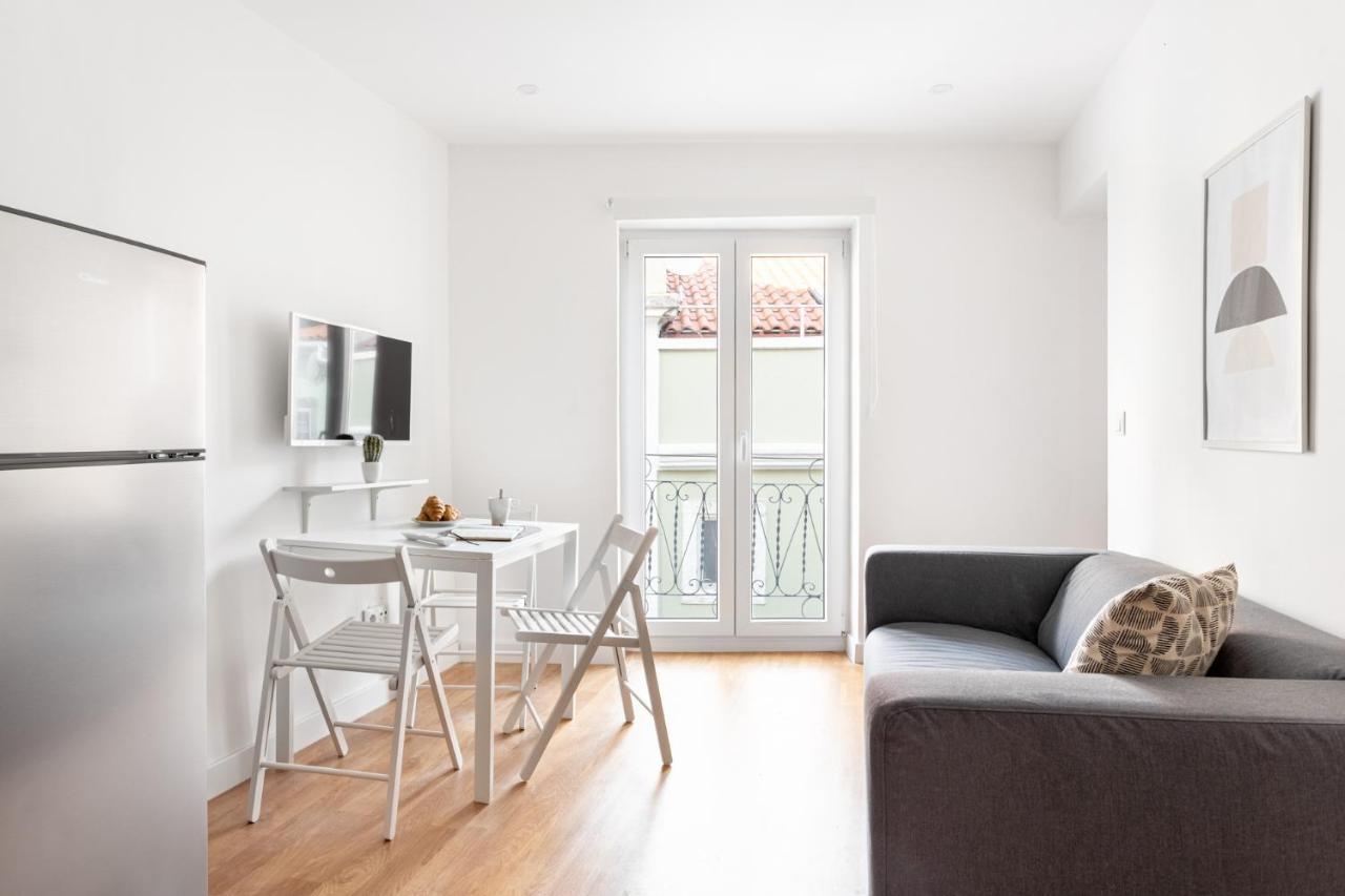 Altido Elegant Apartments Moments From Carmo Convent, In Bairro Alto Lisbon Bagian luar foto