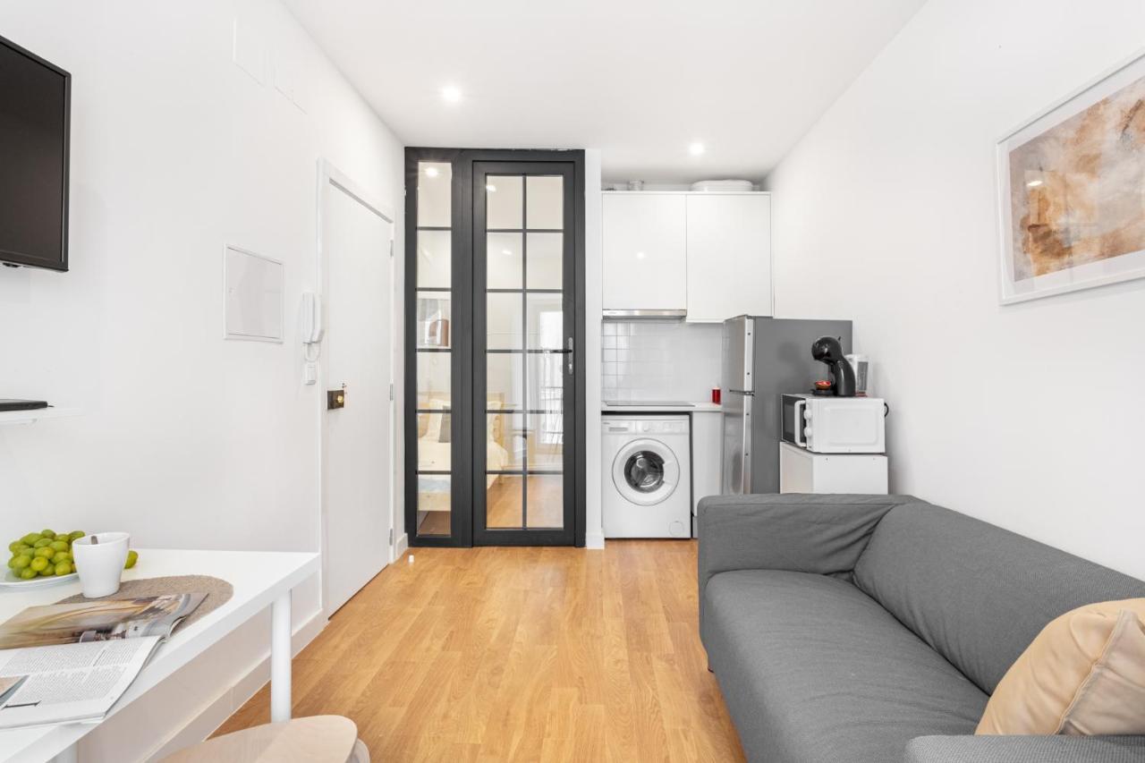 Altido Elegant Apartments Moments From Carmo Convent, In Bairro Alto Lisbon Bagian luar foto