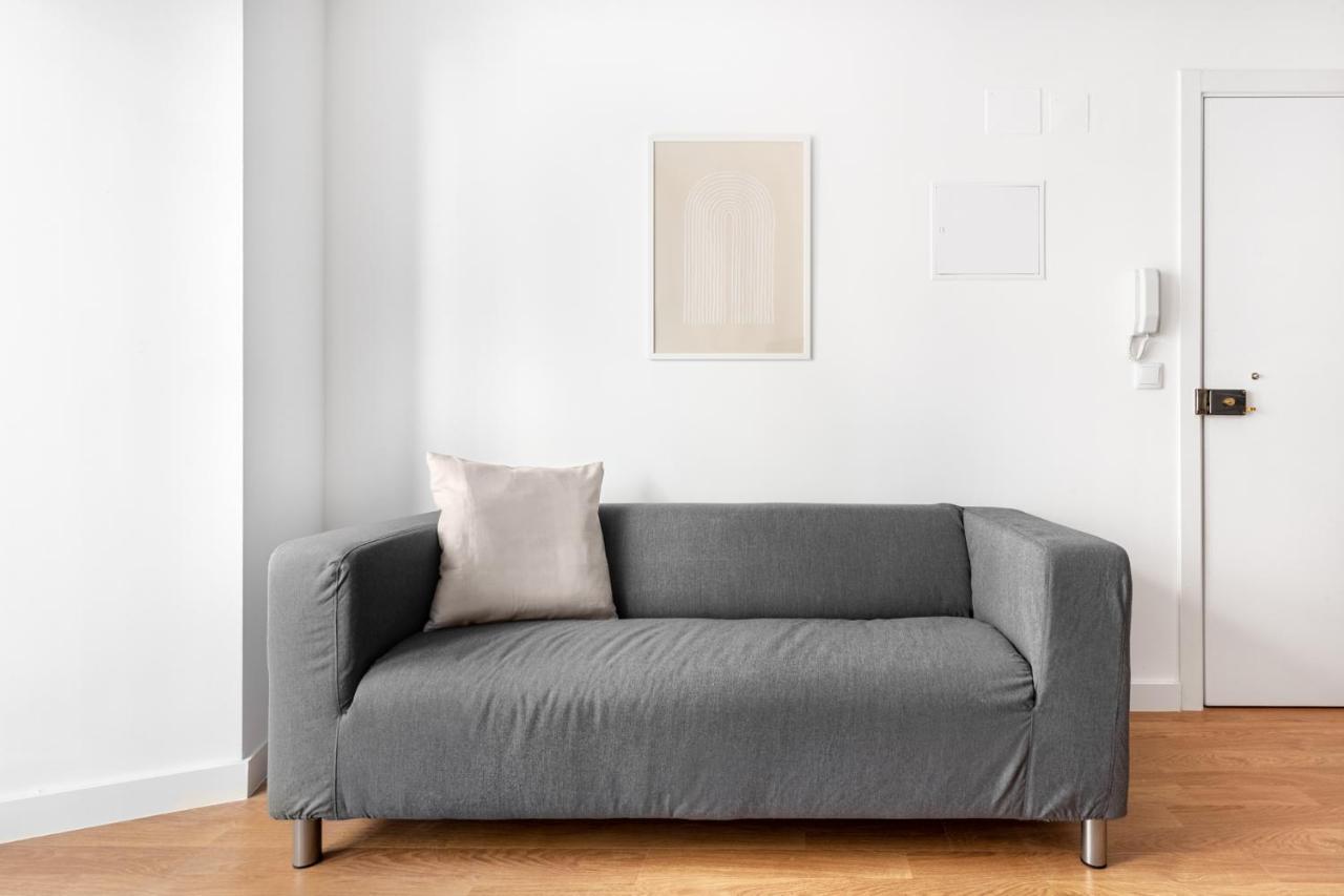 Altido Elegant Apartments Moments From Carmo Convent, In Bairro Alto Lisbon Bagian luar foto