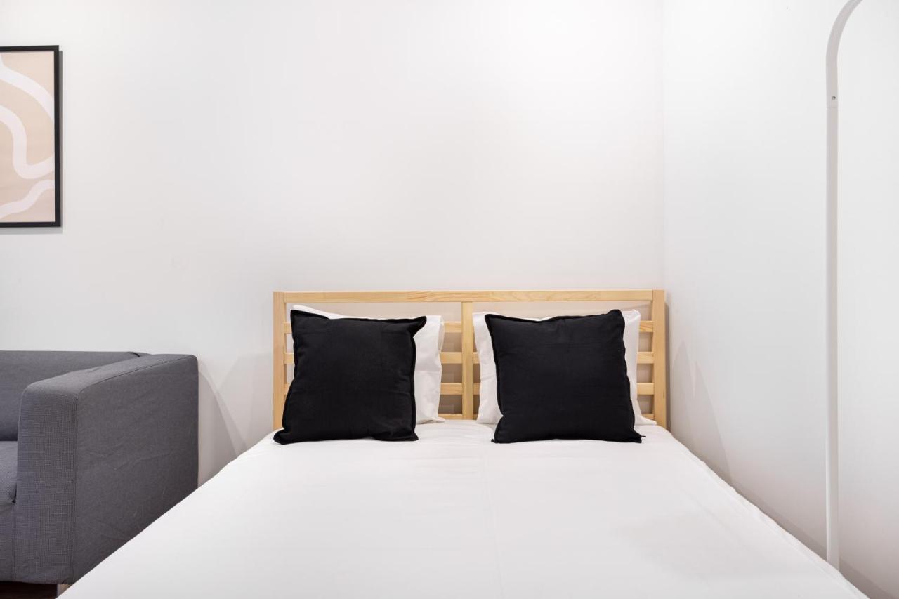 Altido Elegant Apartments Moments From Carmo Convent, In Bairro Alto Lisbon Bagian luar foto