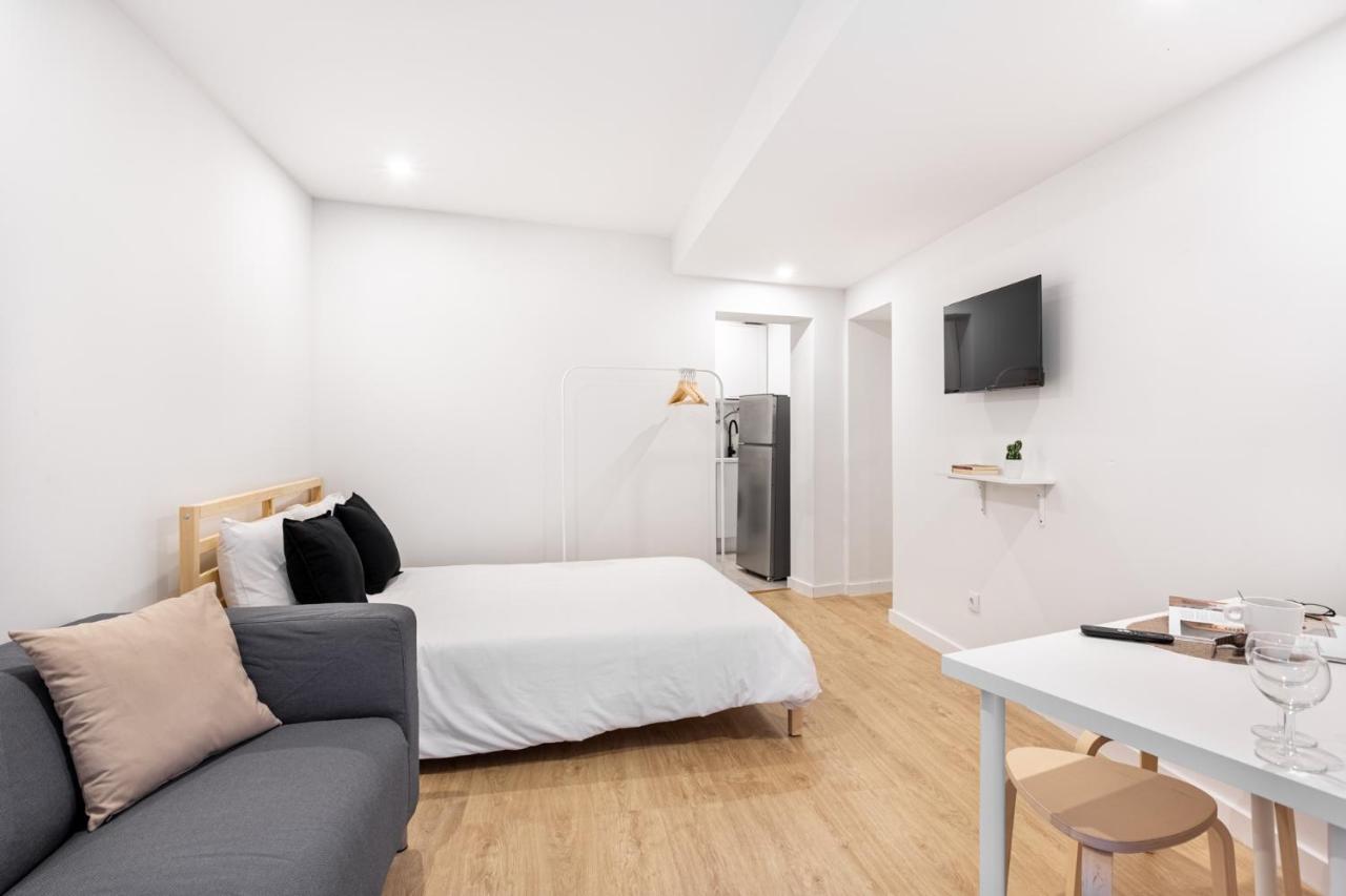 Altido Elegant Apartments Moments From Carmo Convent, In Bairro Alto Lisbon Bagian luar foto
