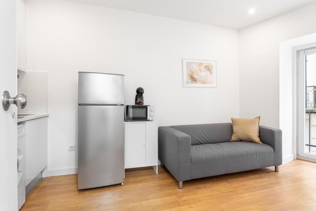 Altido Elegant Apartments Moments From Carmo Convent, In Bairro Alto Lisbon Bagian luar foto