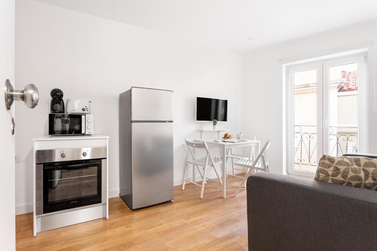 Altido Elegant Apartments Moments From Carmo Convent, In Bairro Alto Lisbon Bagian luar foto
