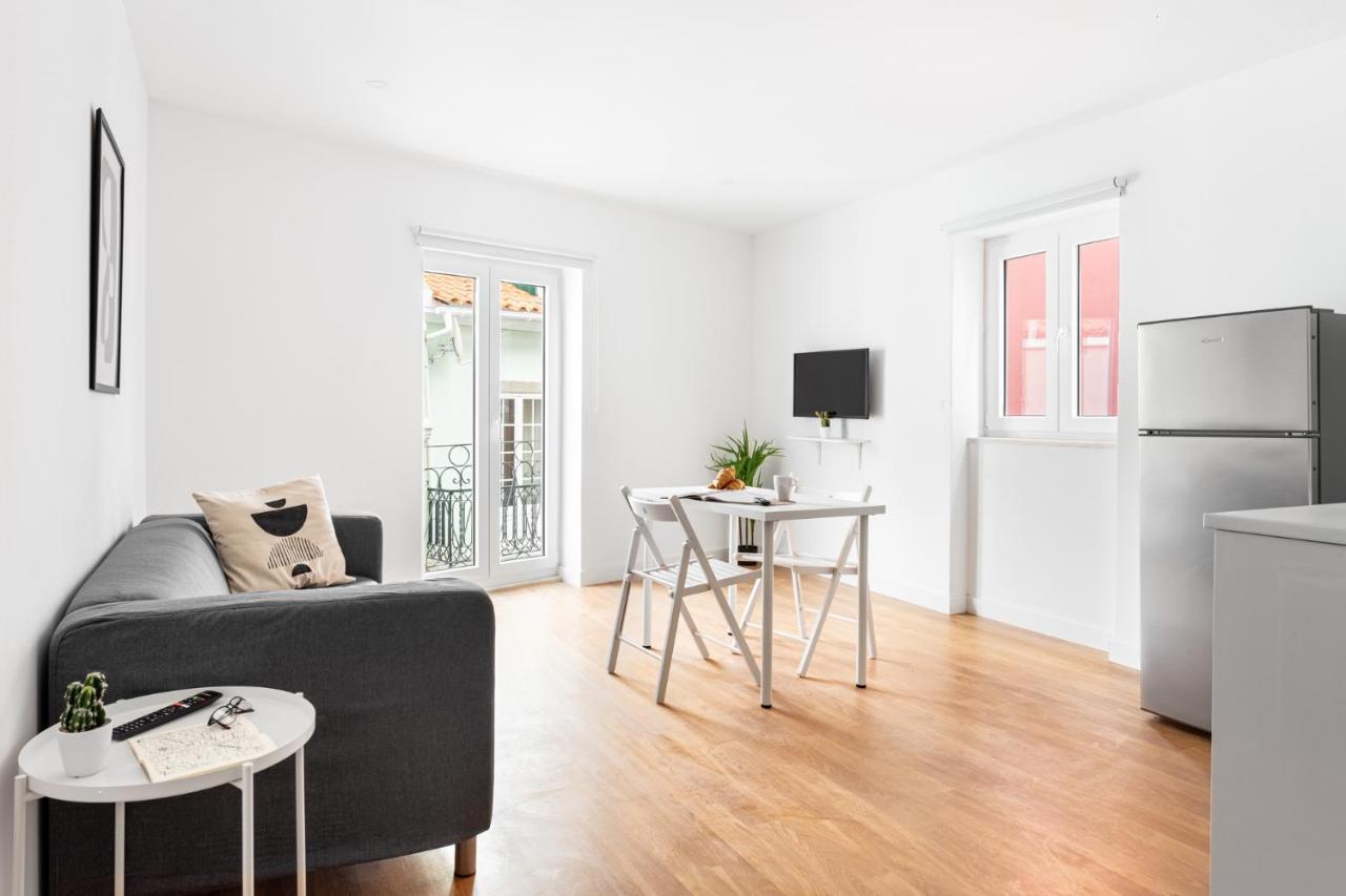 Altido Elegant Apartments Moments From Carmo Convent, In Bairro Alto Lisbon Bagian luar foto